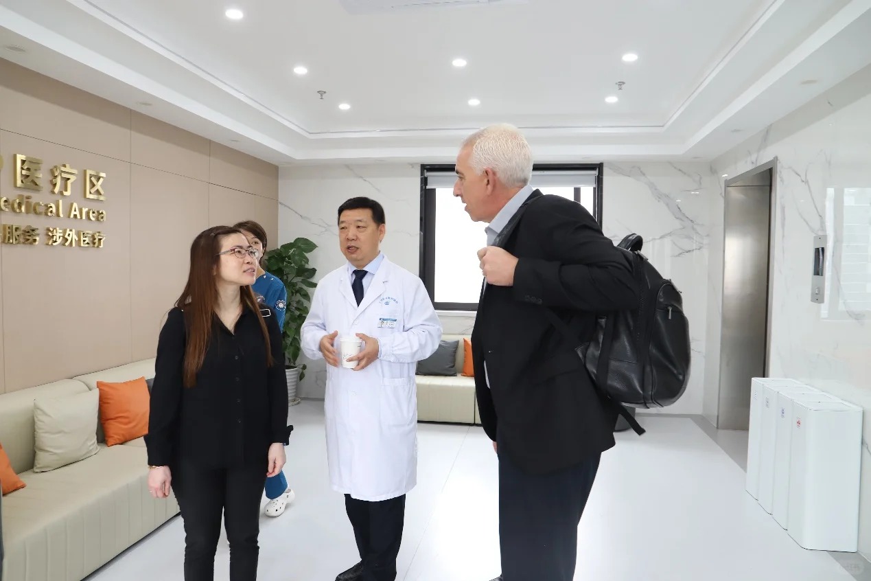 Consultation room at HePing Eye